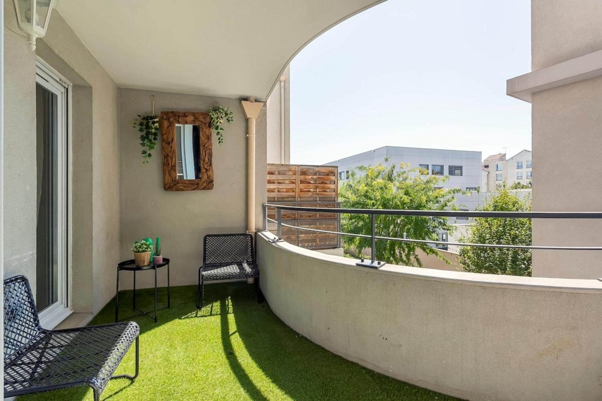 Lyon 8Th 3-Bedroom Apartment - 6 Guests Exterior photo